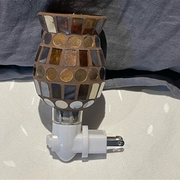 Handmade Mosaic Glass Nightline - Picture 7 of 11